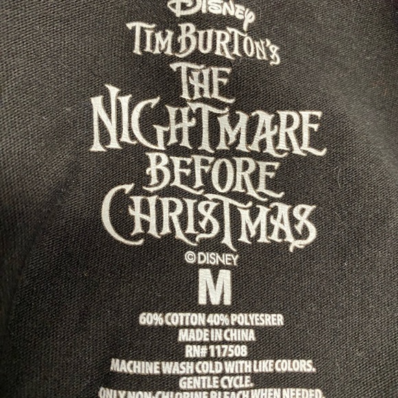Disney Tim Burton the Nightmare Before Halloween Shirt Size Medium - Picture 5 of 5